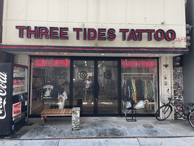 Three Tides Tattoo Osaka photo 1