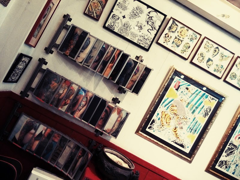 Three Tides Tattoo Osaka photo 4